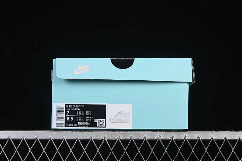 All categories Nk Air Force 1 Air Force series Nk Air Force 1 Low Air Force low-top Nike Air Force 1'07 Low Hand-painted graffiti Blue Sky Flower Island Air Force One low-top casual sneakers KS6968-777